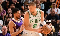 爱游戏网页版入口-凯尔特人主场击败灰熊，稳坐榜首