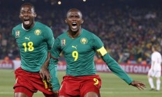 爱游戏登录-喀麦隆队表现低迷，小组赛遇挫的简单介绍