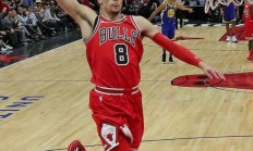 爱游戏在线登录-公牛逆袭击败魔术：拉文单场砍50分绝地逆转