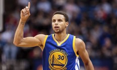 爱游戏官网-牛仔队主场大胜奇才队，卡森斯22分砍下