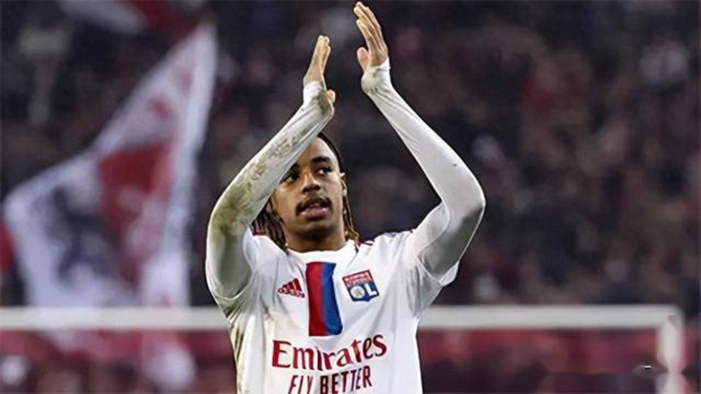 里昂的才华横溢在法甲联赛中展现