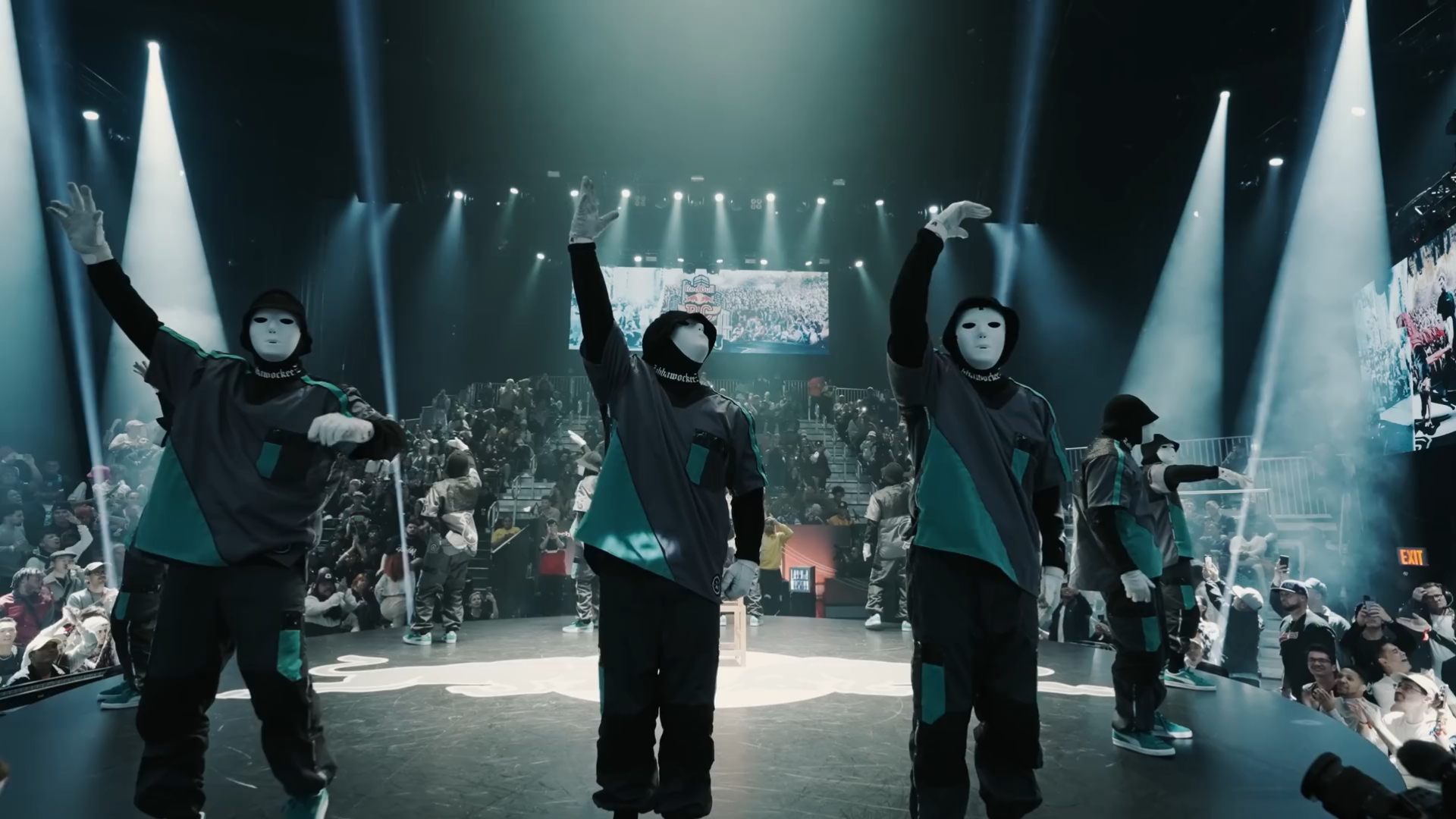 红牛闯入欧冠淘汰赛舞台 红牛闯入欧冠淘汰赛舞台