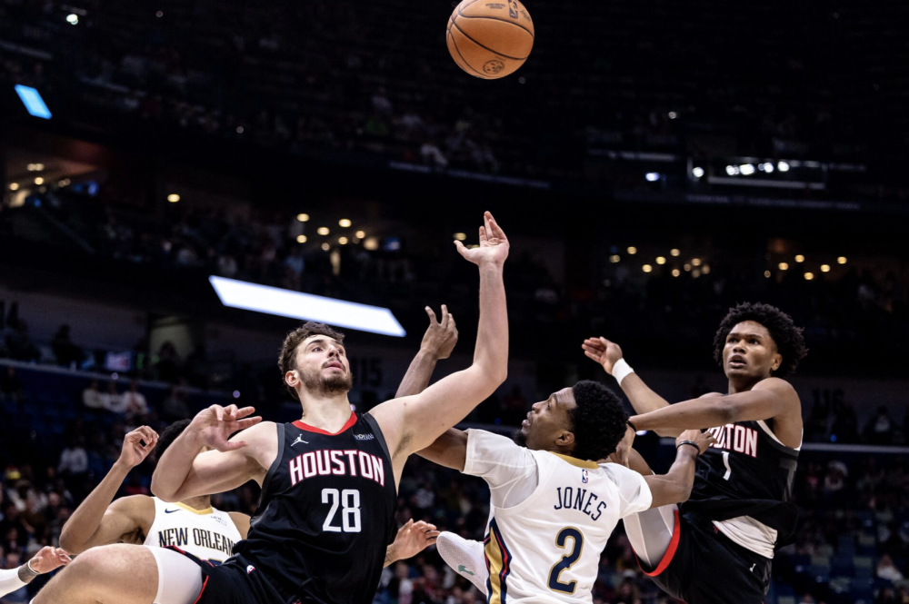 雷霆大胜鹈鹕，取得胜利继续前行的简单介绍