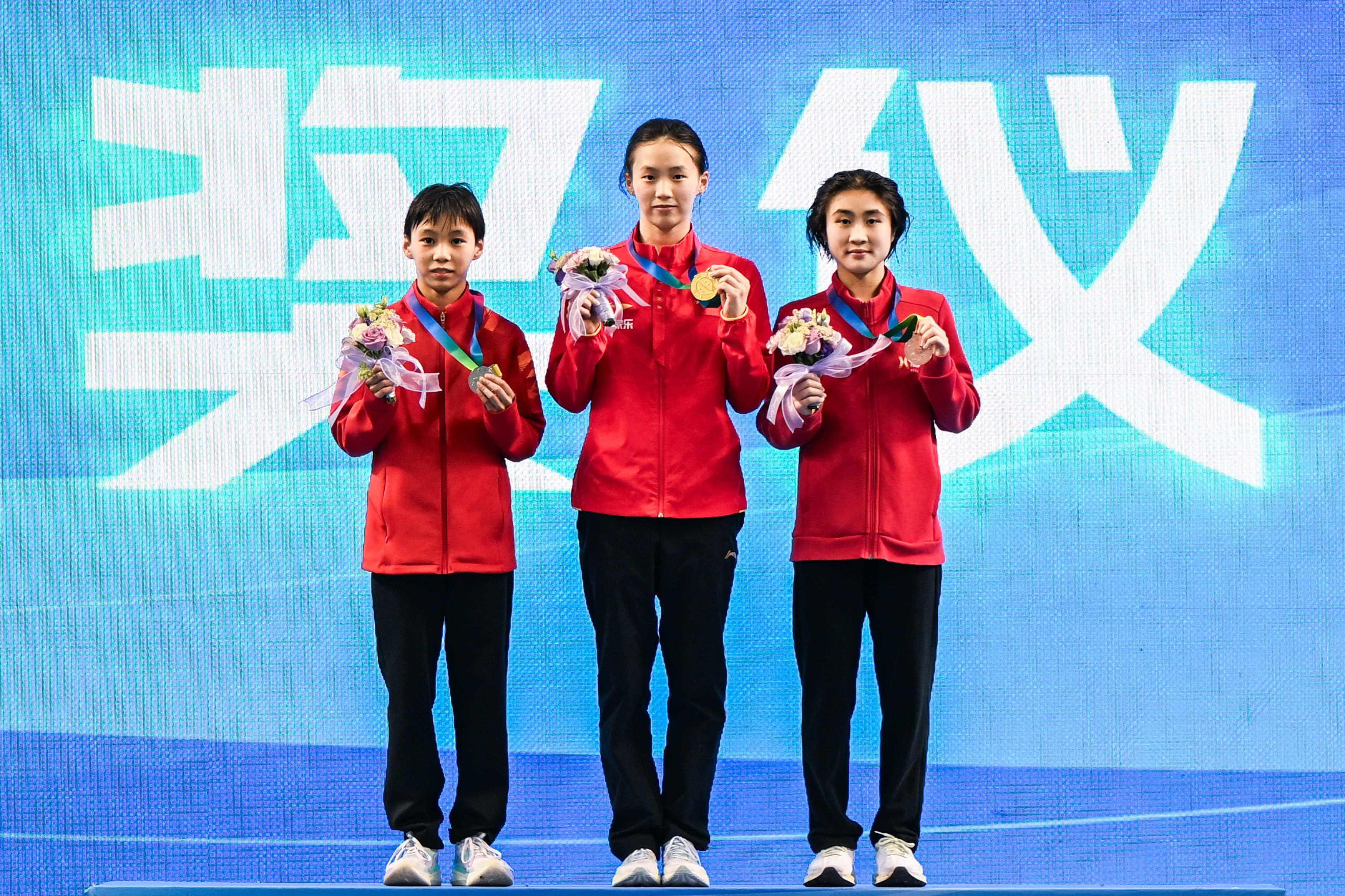 跳水世界杯冠军受邀参加体育盛典