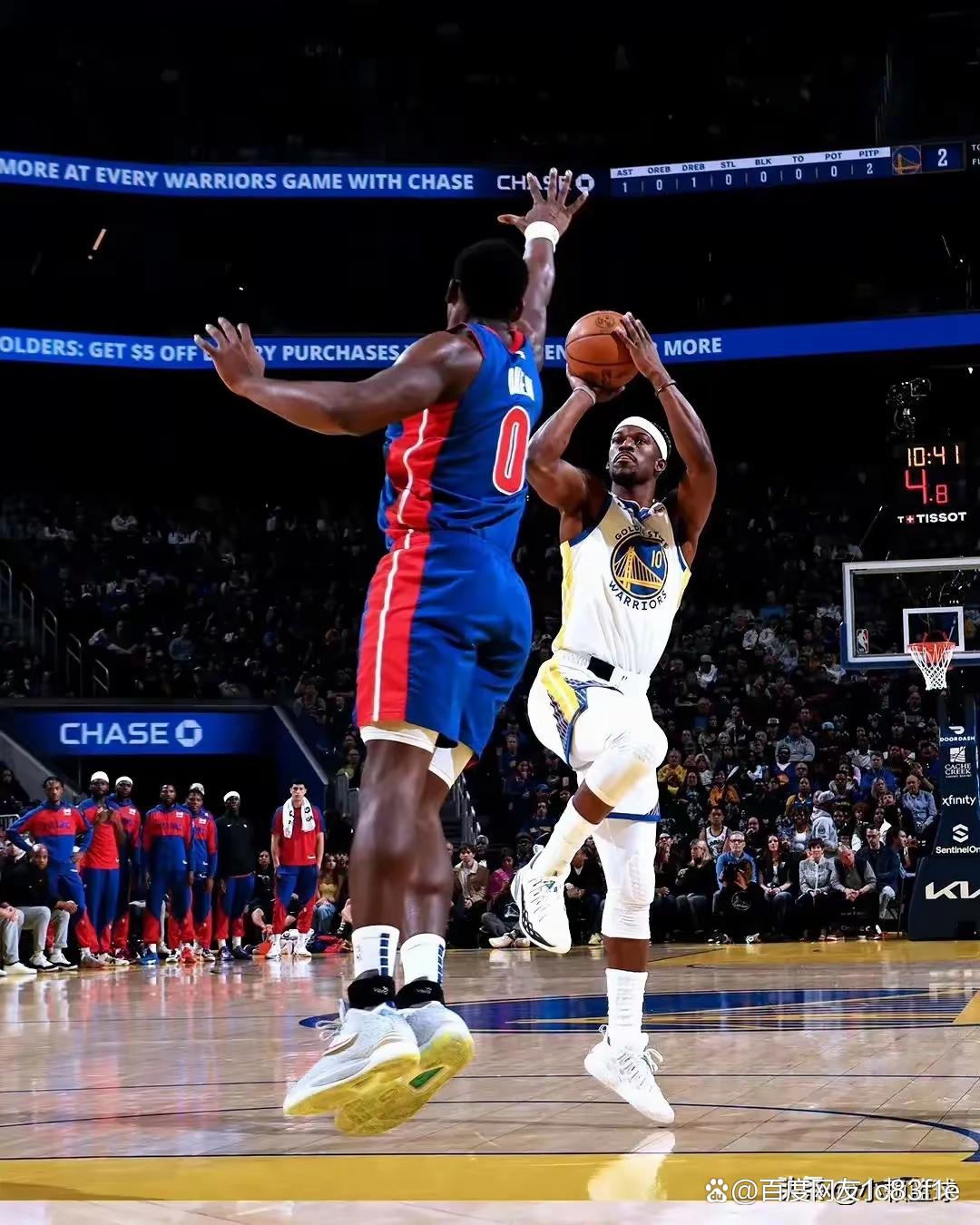 鹈鹕外线神投摧毁魔术，小球阵容发挥出色的简单介绍