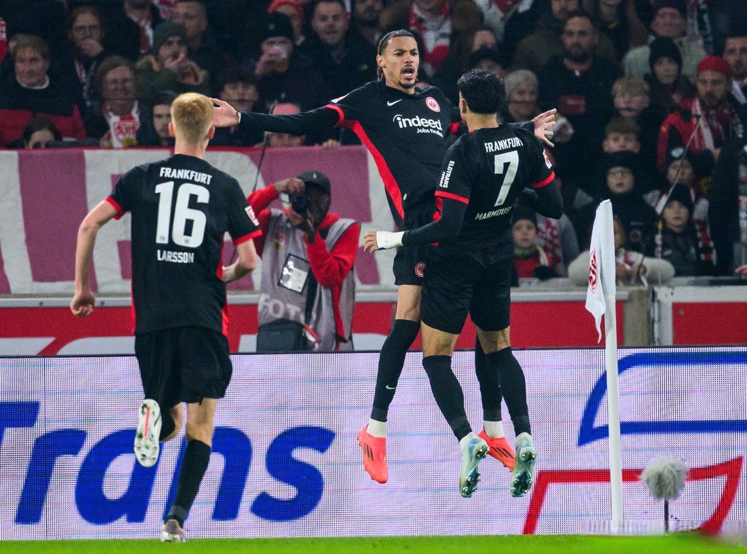 包含法兰克福主场大胜科隆,保持欧战资格希望的词条 包含法兰克福主场大胜科隆,保持欧战资格希望的词条