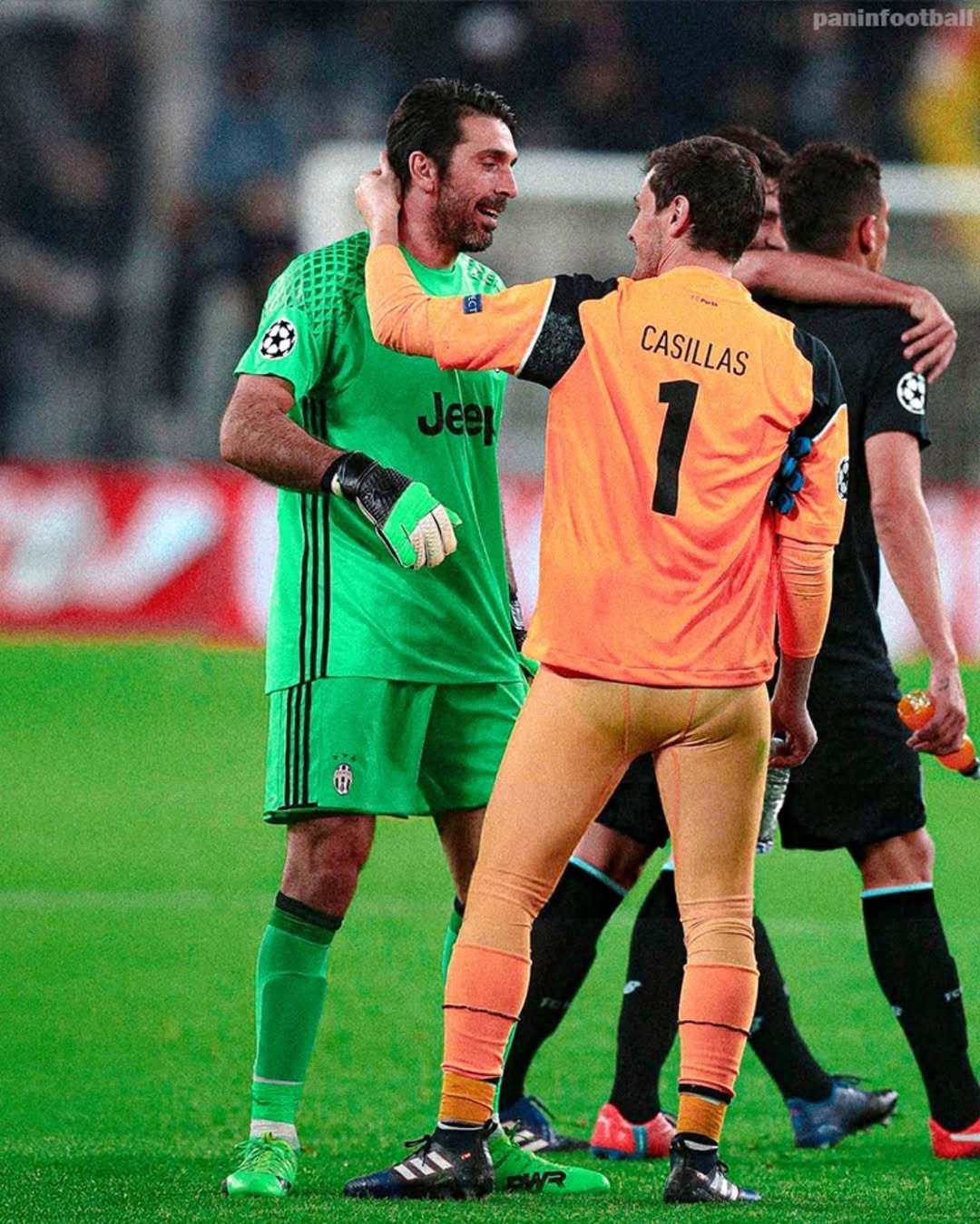 尤文图斯主场失利,争冠形势严峻 尤文图斯主场失利,争冠形势严峻