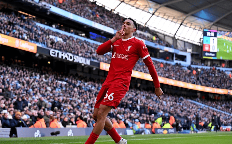 利物浦后卫受伤，对球队防线造成影响的简单介绍