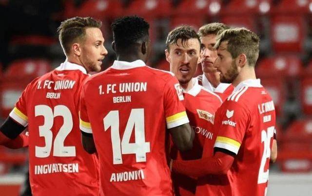 柏林赫塔主教练承诺将力争联赛前四 柏林赫塔主教练承诺将力争联赛前四