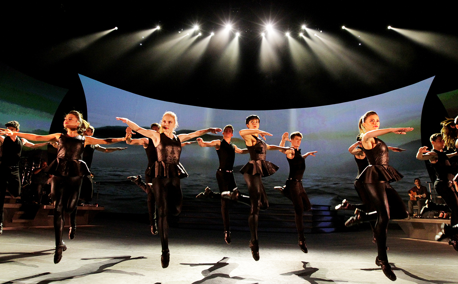 关于爱尔兰队演绎出色,小组出线前景靓丽的信息 关于爱尔兰队演绎出色,小组出线前景靓丽的信息