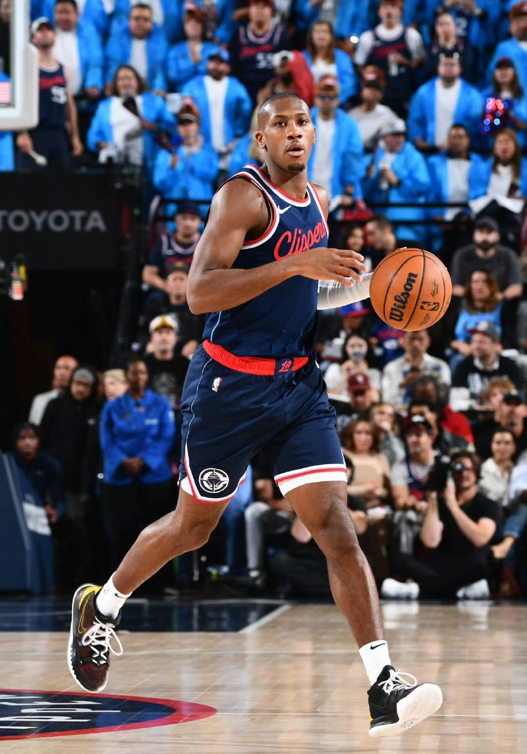 关于快船外线射手取得生涯新高,成为比赛关键的信息 关于快船外线射手取得生涯新高,成为比赛关键的信息