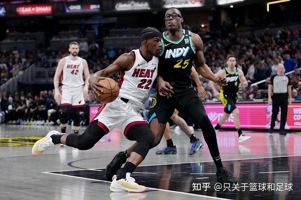 包含热火大胜步行者，取得连胜的词条