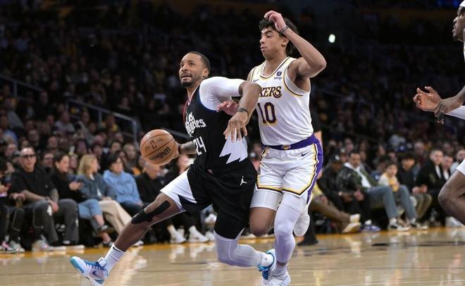 湖人客场击败快船，取得两连胜