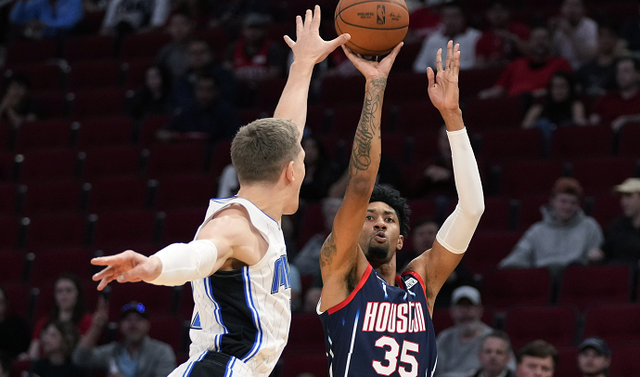 火箭逆转魔术避免连败 火箭逆转魔术避免连败