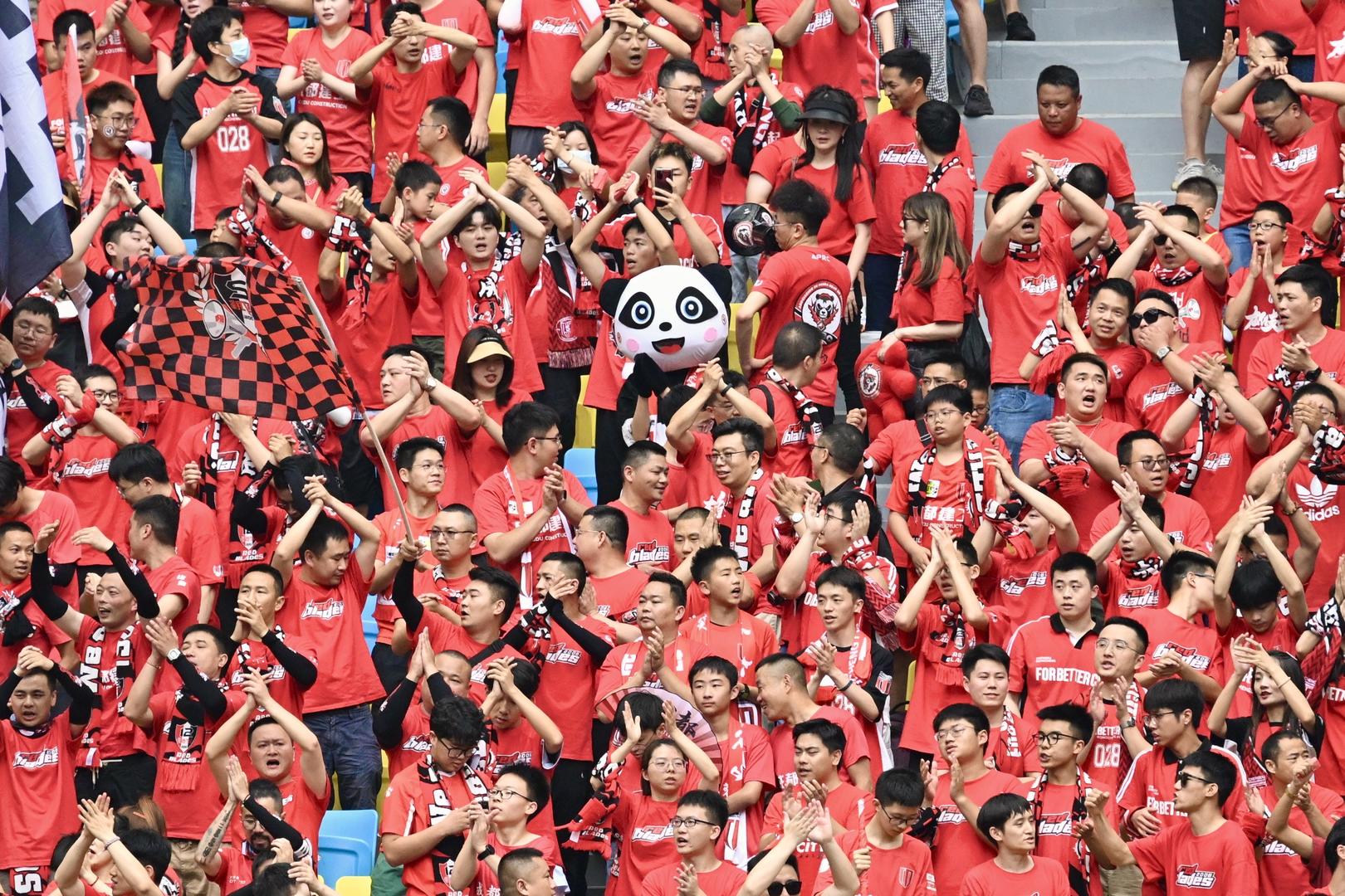 国际足球赛事带动了球迷们的热情