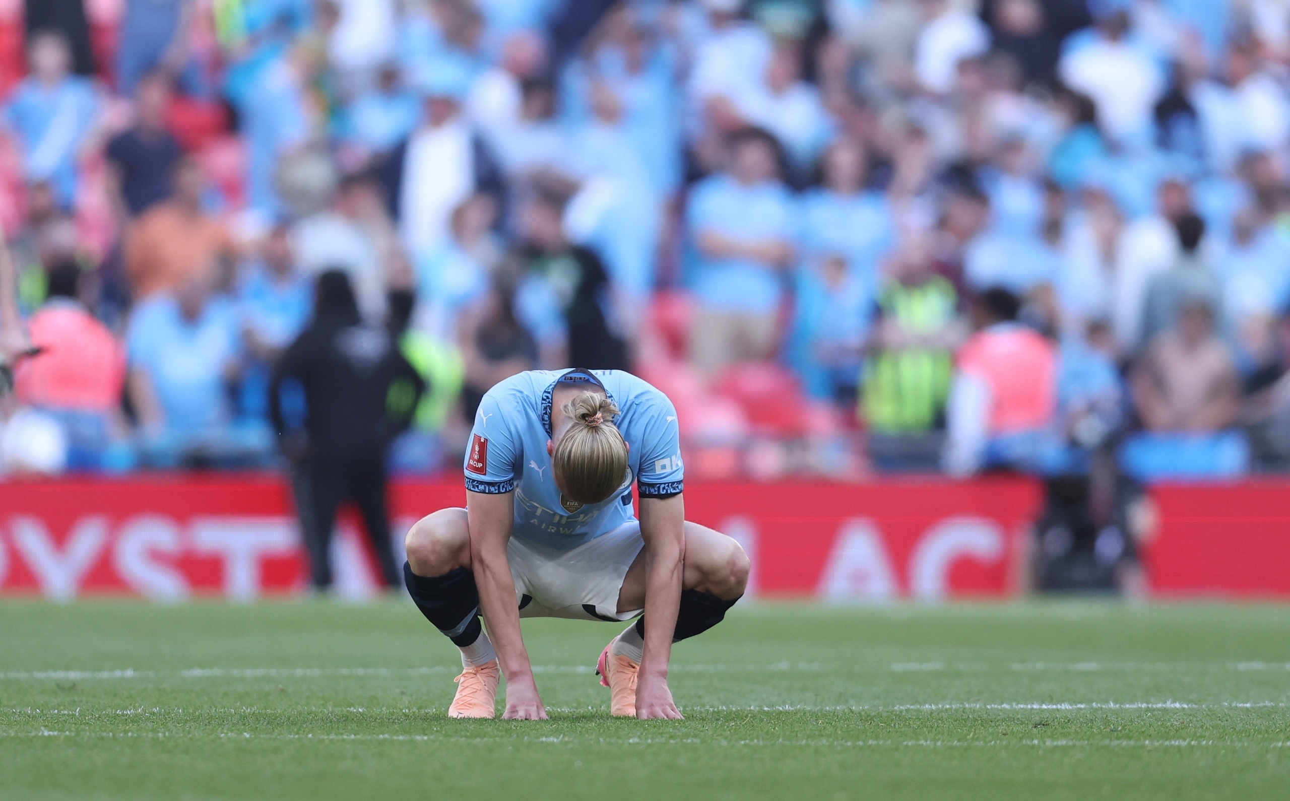 曼城八强晋级，主场力挺轻松取胜