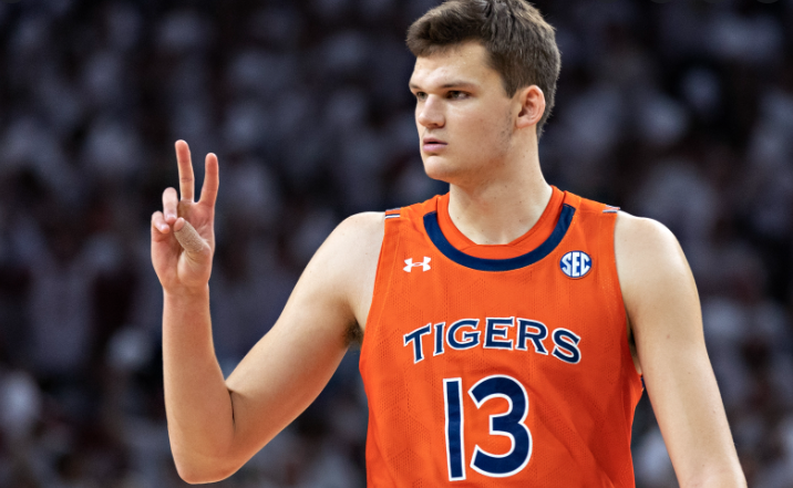 未来之星:爵士外线新秀演绎全新篮球课的简单介绍 未来之星:爵士外线新秀演绎全新篮球课的简单介绍