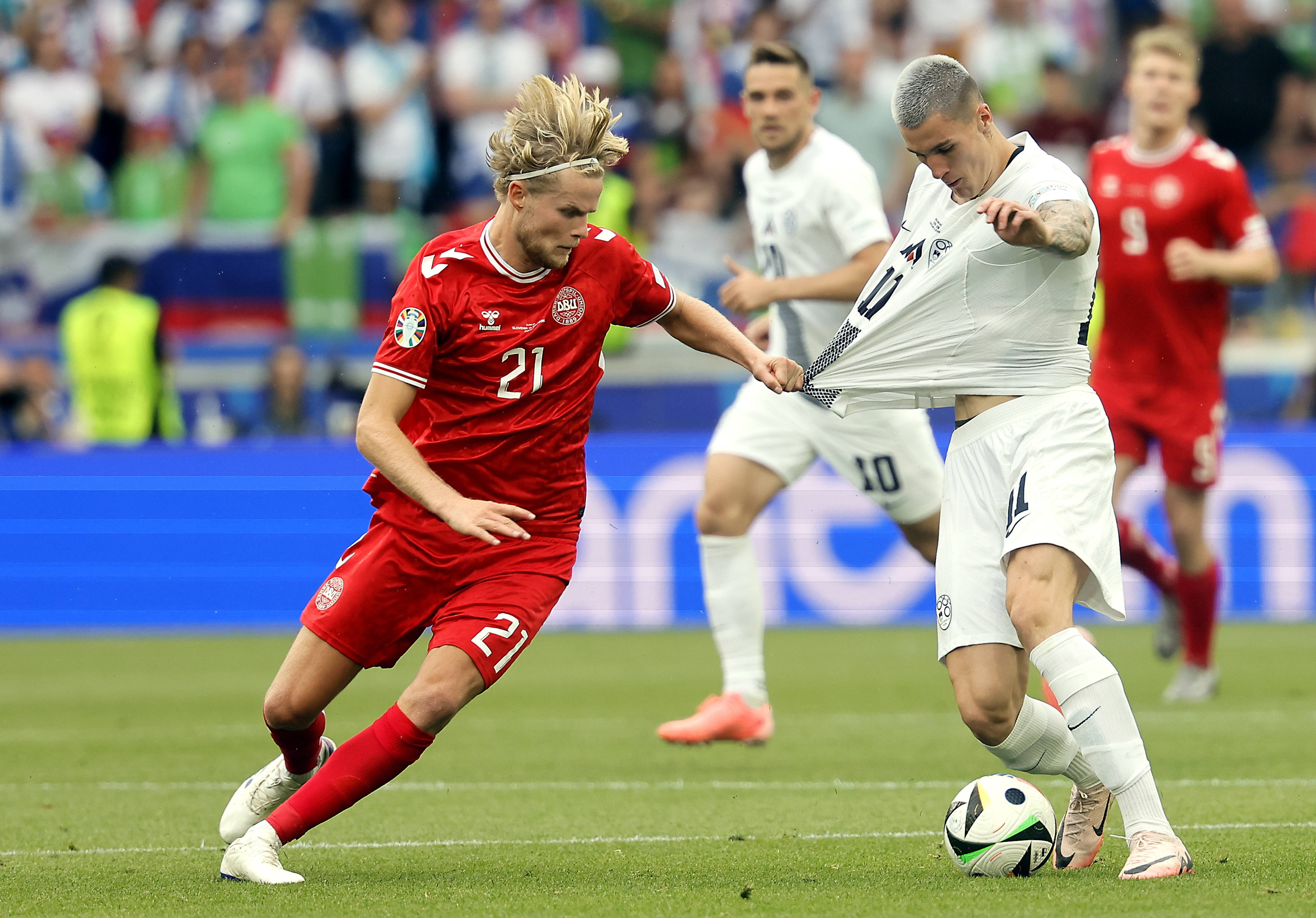 罗马尼亚国家队在挪威客场不敌对手