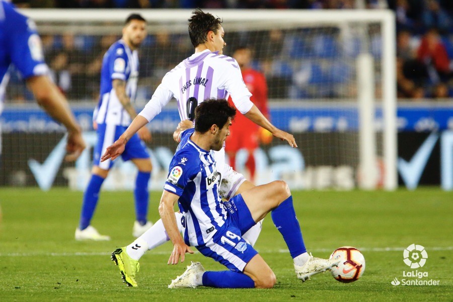 阿拉维斯队主场遭遇惨败,陷入保级泥潭的简单介绍 阿拉维斯队主场遭遇惨败,陷入保级泥潭的简单介绍